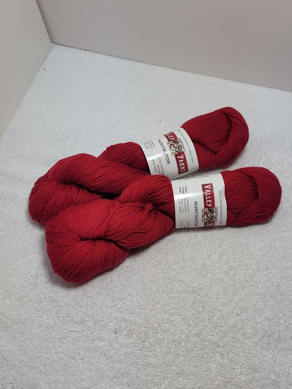 Valley Yarns Huntington Wool Blend 2 Skeins in Vibrant Red -NWT